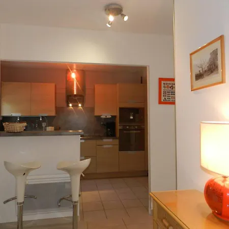 Bormes-les-mimosas, 3 Pieces, 4 Personnes - Fr-1-713-16